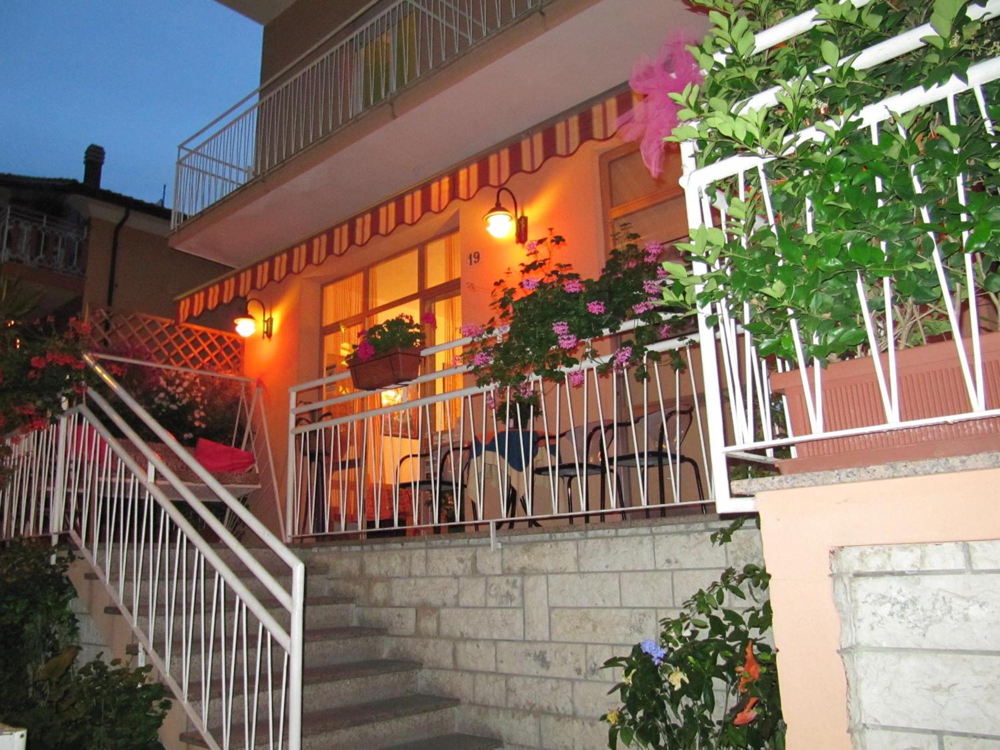 Hotel Villa Elia ริมินี ภายนอก รูปภาพ