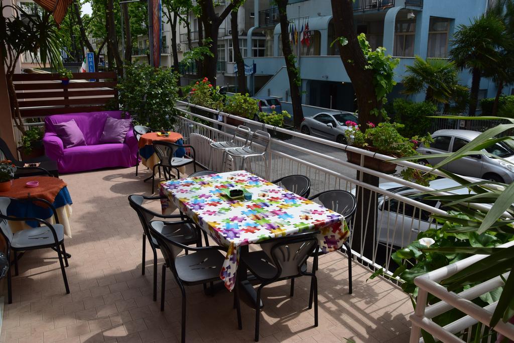 Hotel Villa Elia ริมินี ภายนอก รูปภาพ