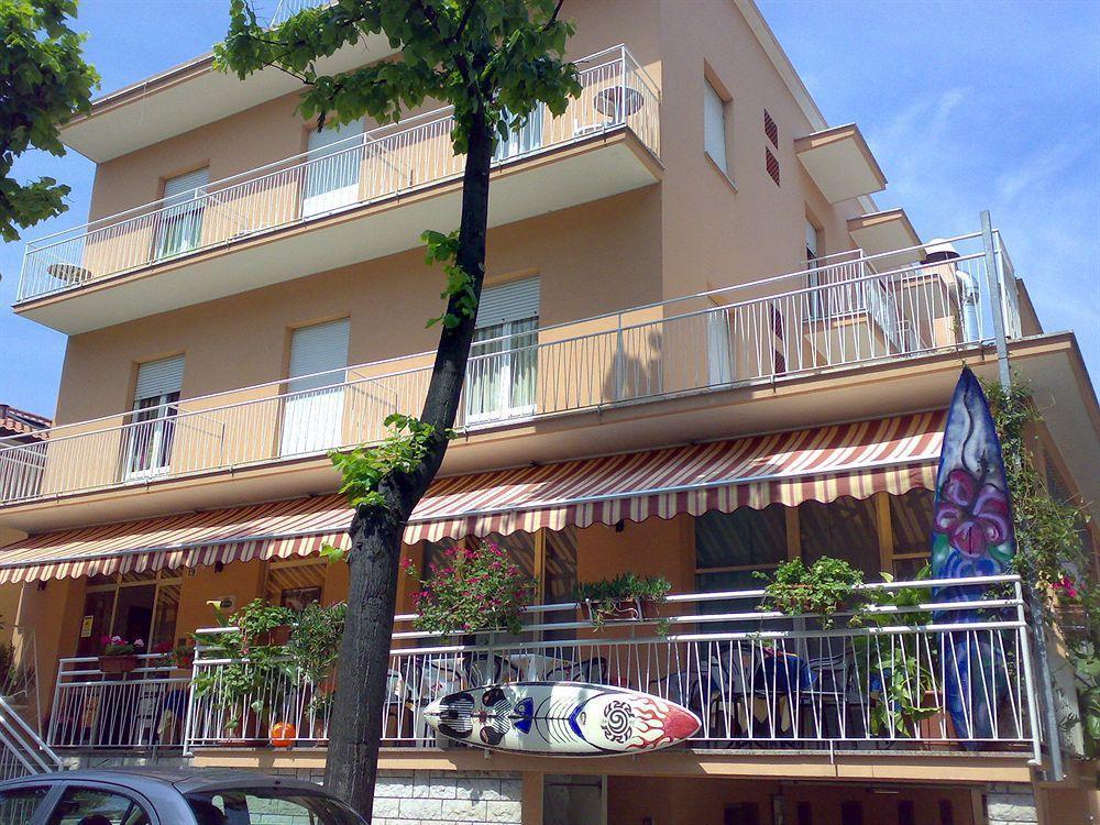 Hotel Villa Elia ริมินี ภายนอก รูปภาพ