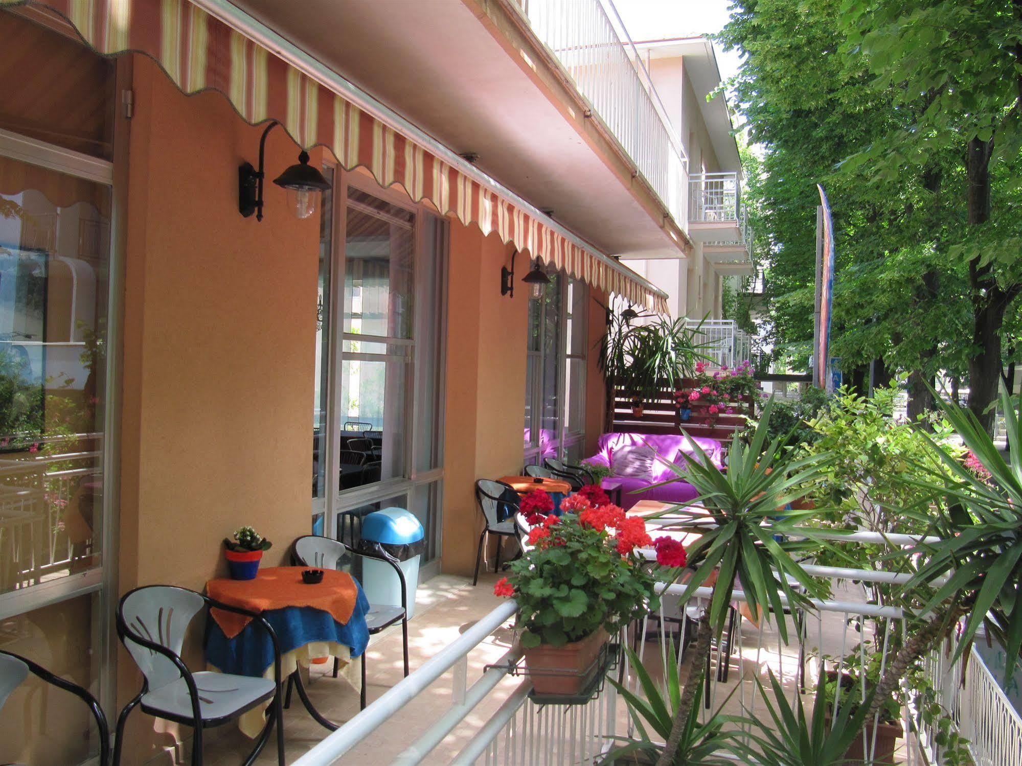 Hotel Villa Elia ริมินี ภายนอก รูปภาพ