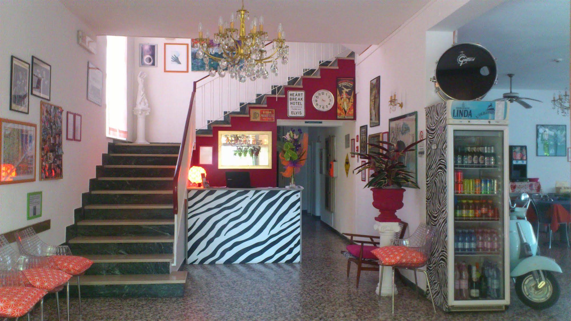 Hotel Villa Elia ริมินี ภายนอก รูปภาพ